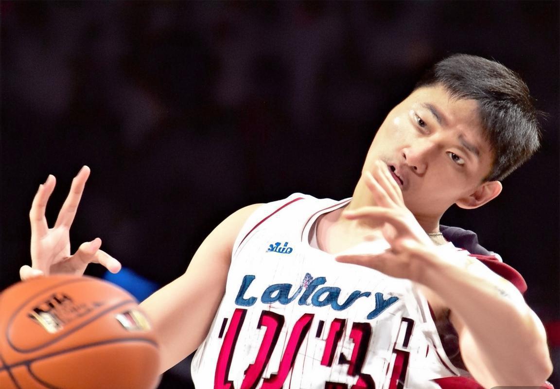 斯潘塞爆发助勇士队获低风险高回报，NBA舞台启示杨瀚森与中国篮球新路径